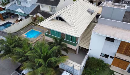 Casa em condomínio, 4 suítes, 2 vagas - Recreio dos Bandeirantes, Rio de Janeiro/RJ