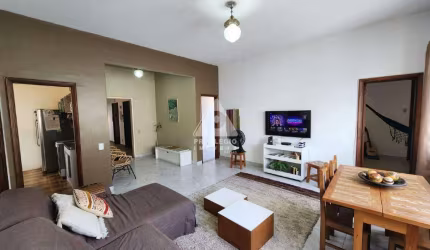 Apartamento 4 quartos em cobiçada rua Transversal no Catete , Rio de Janeiro.