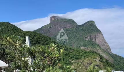 Cobertura 4 Quartos 5 banheiros à Venda 700m2 por R$ 3.890.000