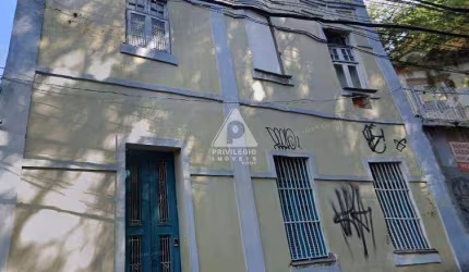 Hotel tipo hostel à venda entre a Glória e Santa Teresa!