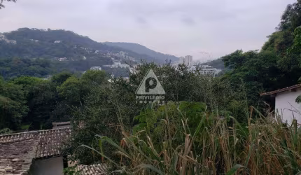 Terreno no coração do Cosme Velho
