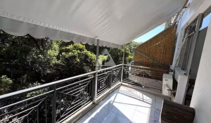 Apartamento duplex a venda com 2 quartos, varanda ,vaga na escritura no Flamengo