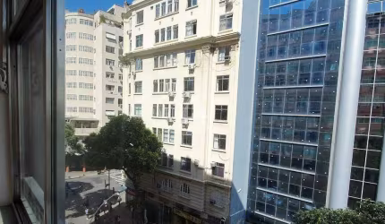 Excelente apartamento três quartos em Copacabana!