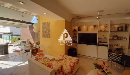 Excelente cobertura duplex, 4 quartos, suíte, 2 vagas na escritura, localização cobiçada - Laranjeiras - Rio de Janeiro - RJ