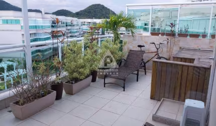 Cobertura Duplex de 172m² a venda com 3 quartos com 2 suítes e 2 vagas Recreio dos Bandeirantes