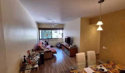 Sala 3 quartos uma suit. com uma vaga a venda no Flamengo