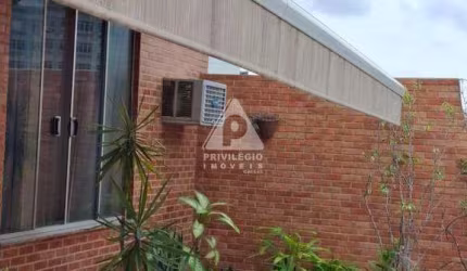 Cobertura com 3 quartos, 1 suíte com vaga