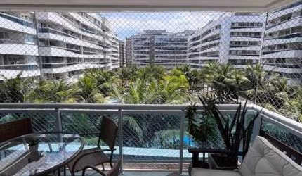 Vende-se: Apartamento de 2 quartos no Condomínio Onda Carioca