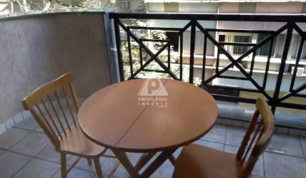 Flat Sala e quarto com varanda, infratotal e vaga