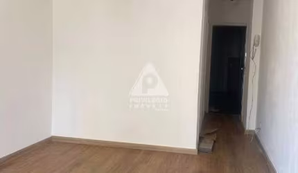 Vende-se ótimo conjugado no Flamengo