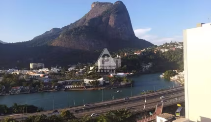 APARTAMENTO À VENDA NA BARRA DA TIJUCA 1 QUARTO, 1 BANHEIRO, 1 VAGA.