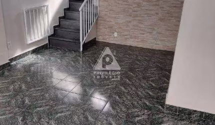 Excelente casa de vila próximo a farto comercio