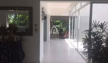 Casa à venda, 4 quartos, 3 suítes, BARRA DA TIJUCA - RIO DE JANEIRO/RJ