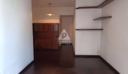 Apartamento à venda: 2 quartos, 1 vaga, varanda - Lagoa/RJ