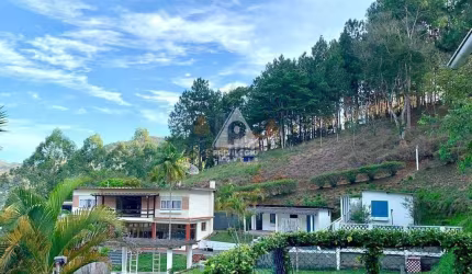 Sítio Riograndina Nova Friburgo Rio de Janeiro RJ 9 Quartos Suite 15 vagas de Garagem