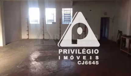 Predio 3 andares Aluga ou Vende aproximadamente 500m² por andar proximo Hemorio Rio de Janeiro Centro