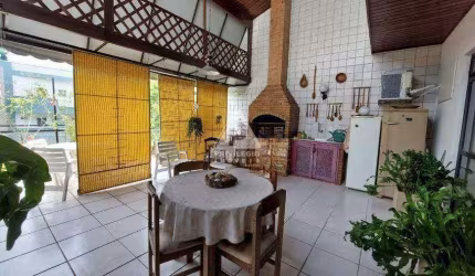 Cobertura com 3 Quartos e 3 banheiros à Venda de 308 m²