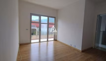 Apartamento 2 quartos , 1 suíte, dependência, vaga Freguesia
