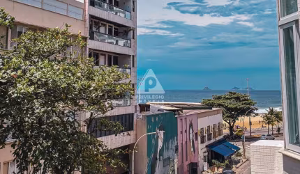 Apartamento à venda na quadra da praia de Ipanema