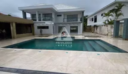 Sensacional casa para venda no Condomínio Mansões, na Barra da Tijuca com, 1.100,00m² - 4 suítes com Closet