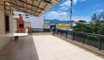 Cobertura linear lâmina - 247m² - 4 quartos 1 suíte - Sol manhã - 3 vagas - Recreio dos Bandeirantes