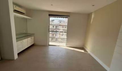 2 quartos sendo 2 suites, lavabo, varanda, hidromassagem, reformado, portaria 24H