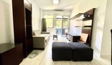3 quartos sendo 1 suite, varandão, 2 vagas, portaria 24H, todo reformado para entrar e morar.