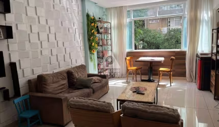 Excelente apartamento de 3 qts, sendo um suíte, com vaga na escritura, no melhor trecho da rua Santa Clara.