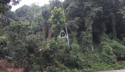 Terreno de 800 metros em condomínio