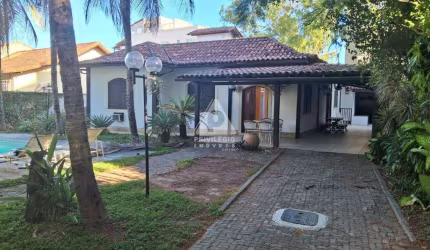 Casa Linear - 285m² - 03 qts - 01 suíte - 4 vagas - 668m²de terreno - Piscina - Churrasqueira - Recreio - Gleba B