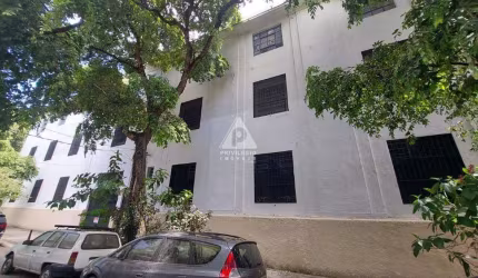 Loja/Galpão - Cidade Nova/RJ - vende ou aluga ( parte/prédio à venda com 2.073,70m²)