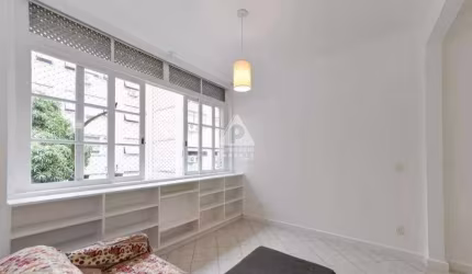 Apartamento de 2 quartos com vaga de garagem a venda em Transversal do Leblon