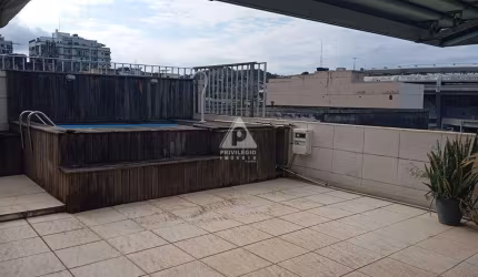 Cobertura Linear com 4 quartos,1 deles com suite e close, 114m2 e Vaga