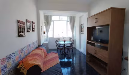 Sala quarto completamente mobiliado no posto 5 em Copacabana