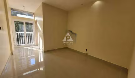 Sala e quarto, todo reformado, vista livre, janela anti-ruido, portaria24H, possibilidade de vaga