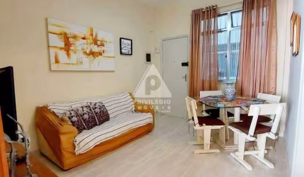 Apartamento com 2 Quartos à venda, 63m² - Centro