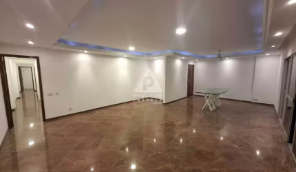 4 Quartos com Varanda excelente localização no Grajaú!