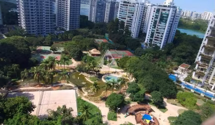 Cobertura duplex á venda na Península.