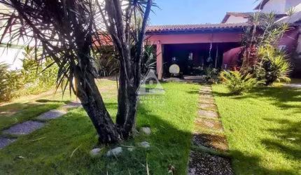 CASA DE CONDOMÍNIO COM 228M2 EM CONDOMÍNIO FECHADO
