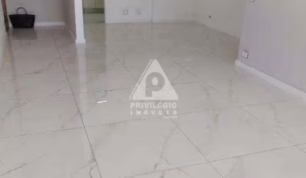 Apartamento 3 quartos (1 suíte) na Rua Barão de Mesquita - Tijuca