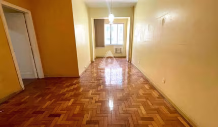 Apartamento, 3 quartos, sala ampla,