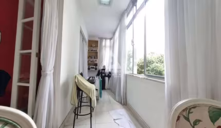 Apto garden, 4 quartos, 1 suíte, com área externa! Posto 4!