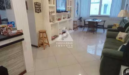 Apartamento Reformado de 3 quartos, 2 banheiros, 95 m², arejado e silencioso.