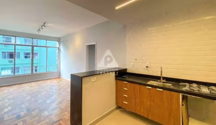 Apartamento à venda, 3 quartos, 1 suíte, 1 vaga em Copacabana - RIO DE JANEIRO/RJ