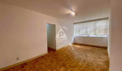 3 Quartos, 3 banheiros e 1 vaga na escritura. 86m² - Leblon, Selva de Pedra!!