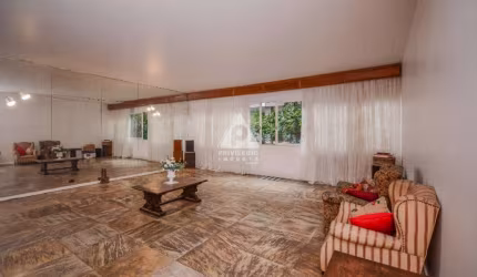 Apartamento à venda, 4 quartos, 1 suíte, 2 vagas, Copacabana - RIO DE JANEIRO/RJ