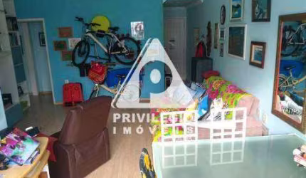 Apartamento à venda, 3 quartos, 1 suíte, 1 vaga, Copacabana - RIO DE JANEIRO/RJ