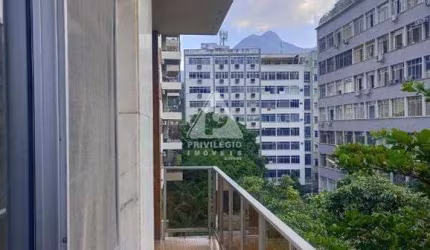 Apartamento à Venda na Tijuca, próximo ao Metrô Uruguai, 3 quartos, suíte, 2 Vagas de garagem, 153m² no Iptu.
