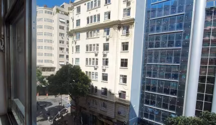 Excelente apartamento três quartos em Copacabana!