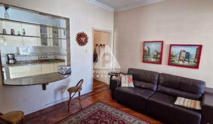 Espaçoso apartamento, 3 quartos em Copacabana na segunda quadra da praia